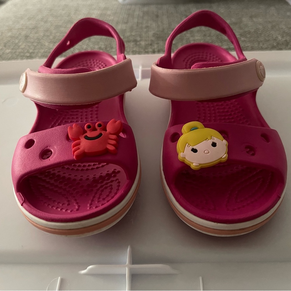 Crocs